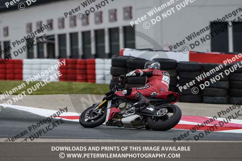 cadwell no limits trackday;cadwell park;cadwell park photographs;cadwell trackday photographs;enduro digital images;event digital images;eventdigitalimages;navarra;no limits trackdays;peter wileman photography;racing digital images;trackday digital images;trackday photos